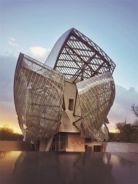 fondation louis vuitton arrondissement